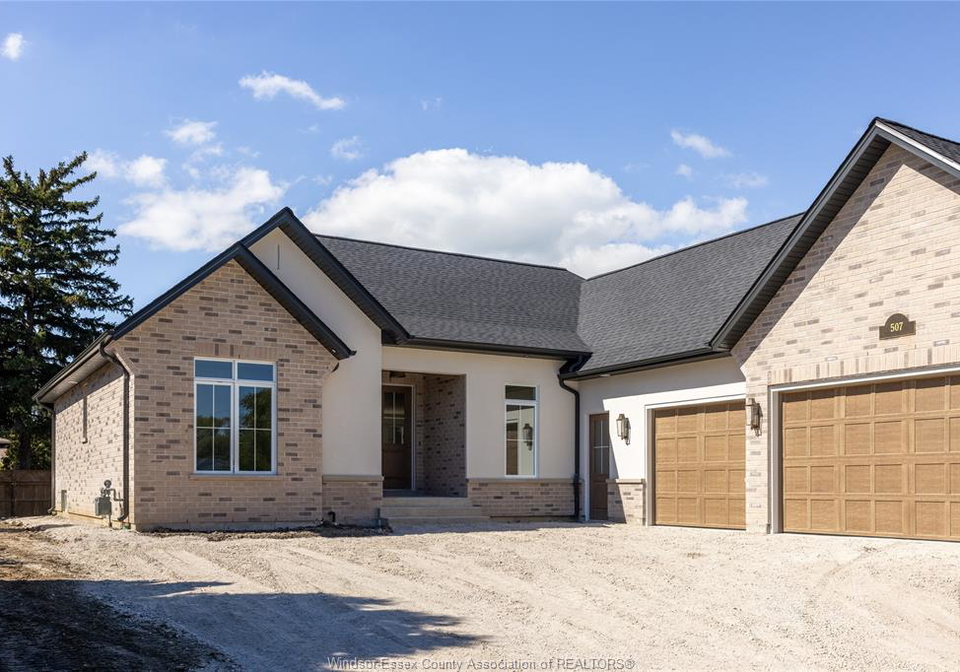 507-mctague-court-windsor-ontario-26024014