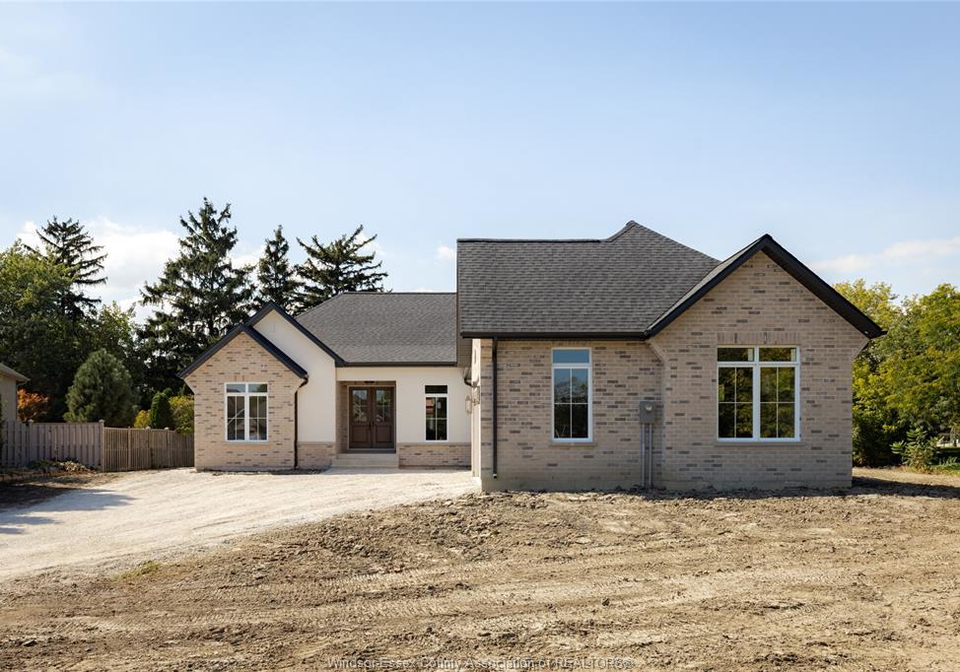 507-mctague-court-windsor-ontario-26024014