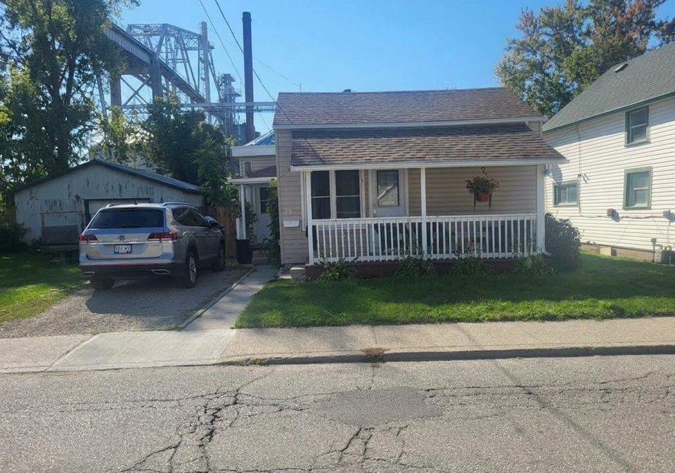 36-degge-street-chatham-ontario-26024024