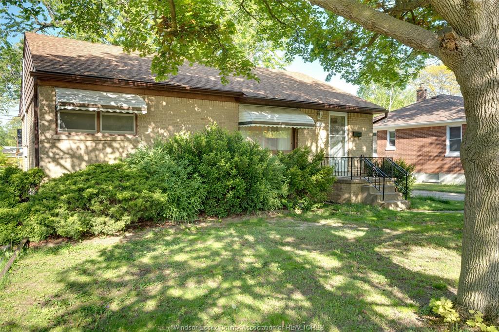 3256-dominion-boulevard-windsor-ontario-26024040