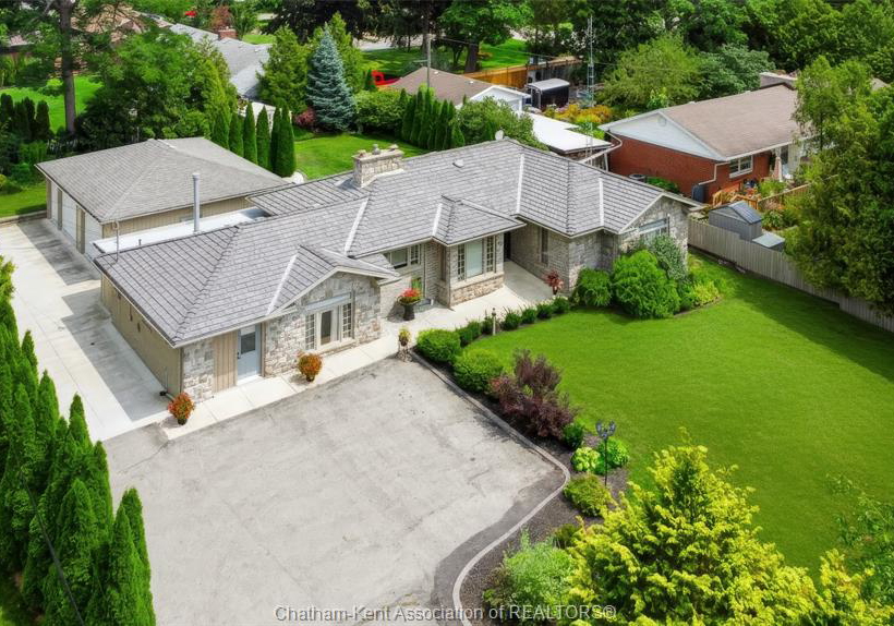931-charing-cross-road-chatham-ontario-26024050