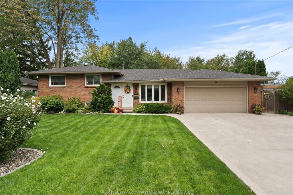3831-kathleen-windsor-ontario-26024051