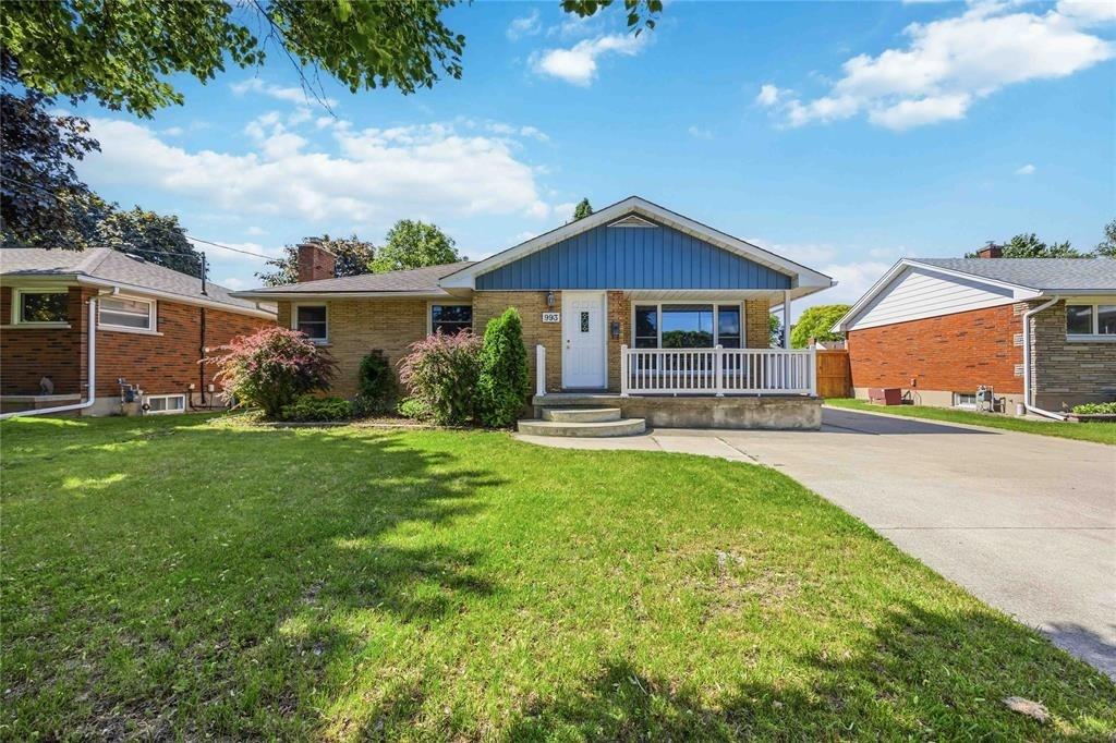 993-highway-drive-sarnia-ontario-26024061
