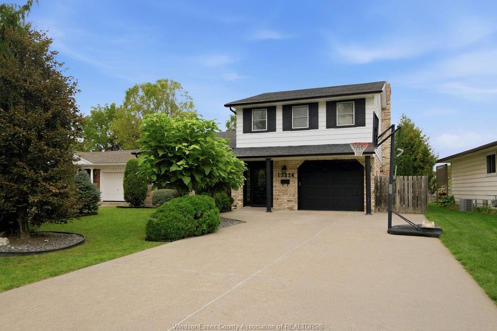 12224-st-thomas-crescent-tecumseh-ontario-26024063