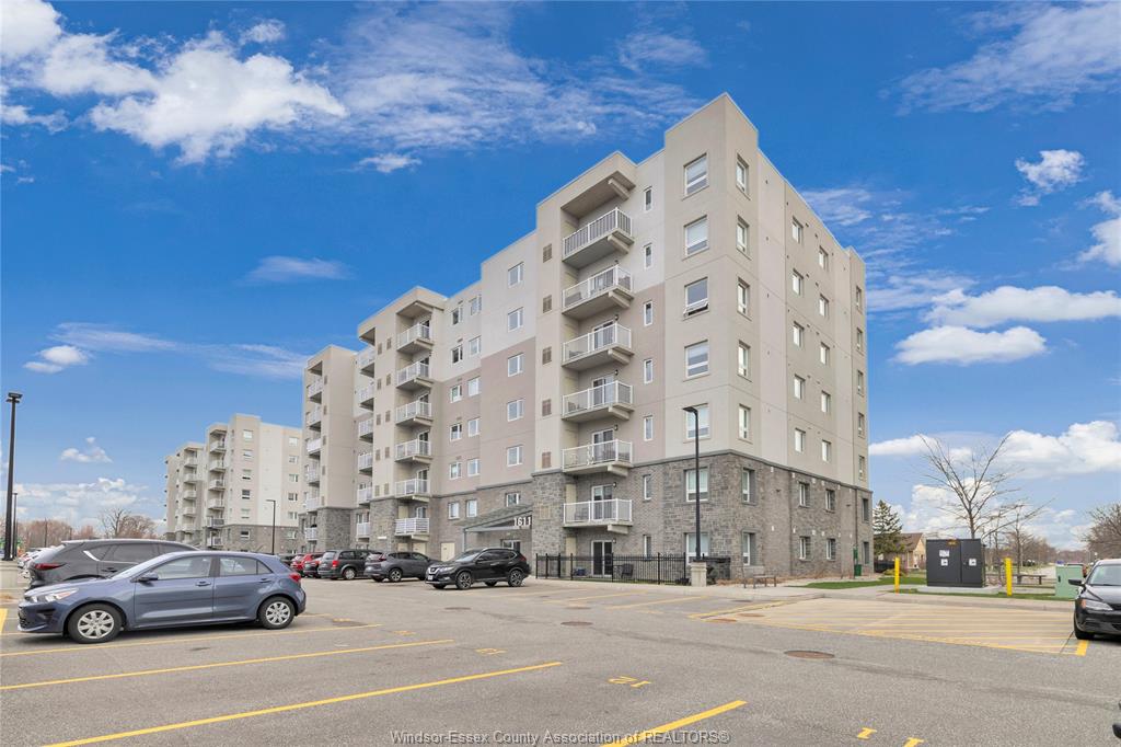 1611-banwell-road-windsor-ontario-26024066