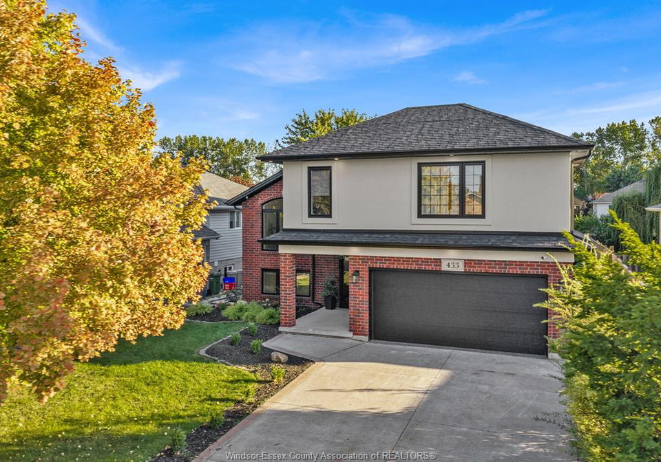 433-mclellan-amherstburg-ontario-26024068
