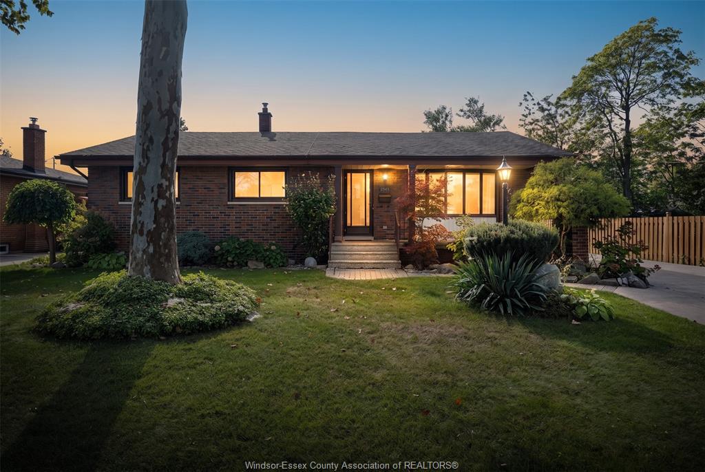 2545-st-patrickss-avenue-windsor-ontario-26024083