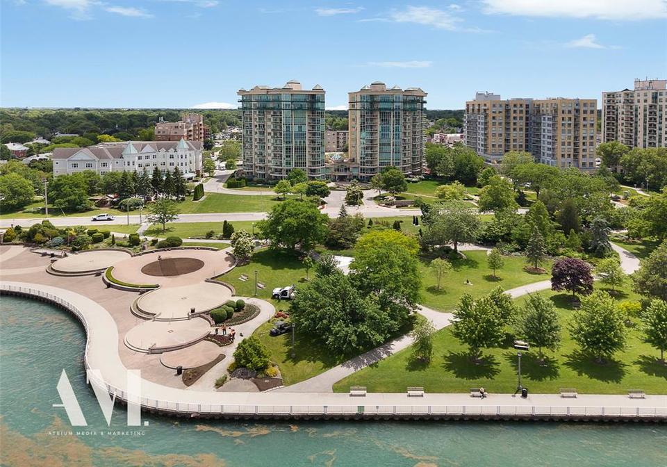 4955-riverside-drive-east-windsor-ontario-26024091