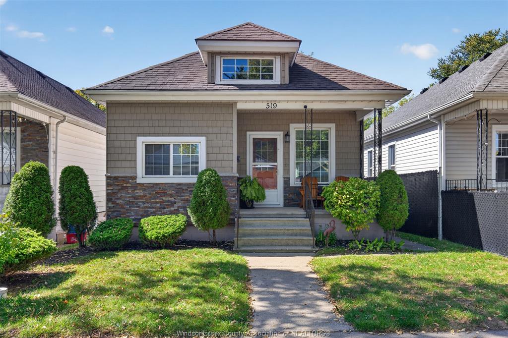519-mckay-windsor-ontario-26024092