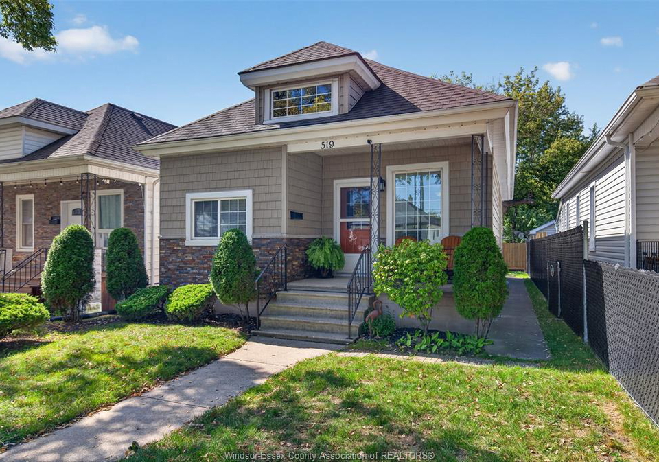519-mckay-windsor-ontario-26024092