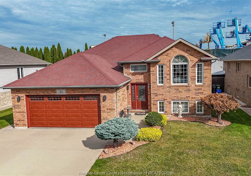 35-sandy-lake-leamington-ontario-26024106