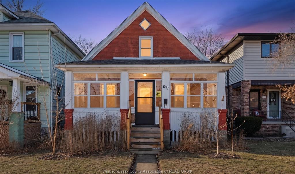 977-gladstone-windsor-ontario-26024109
