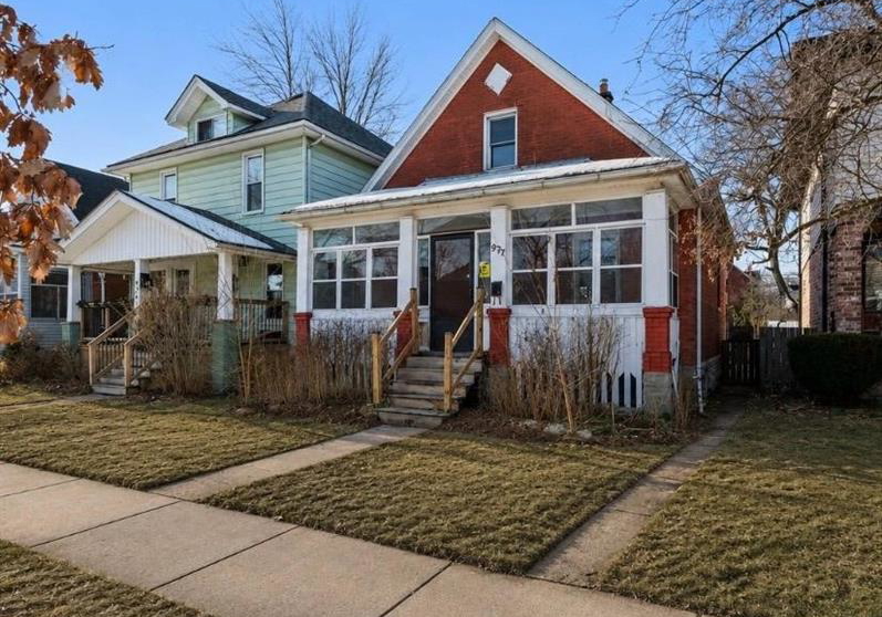 977-gladstone-windsor-ontario-26024109
