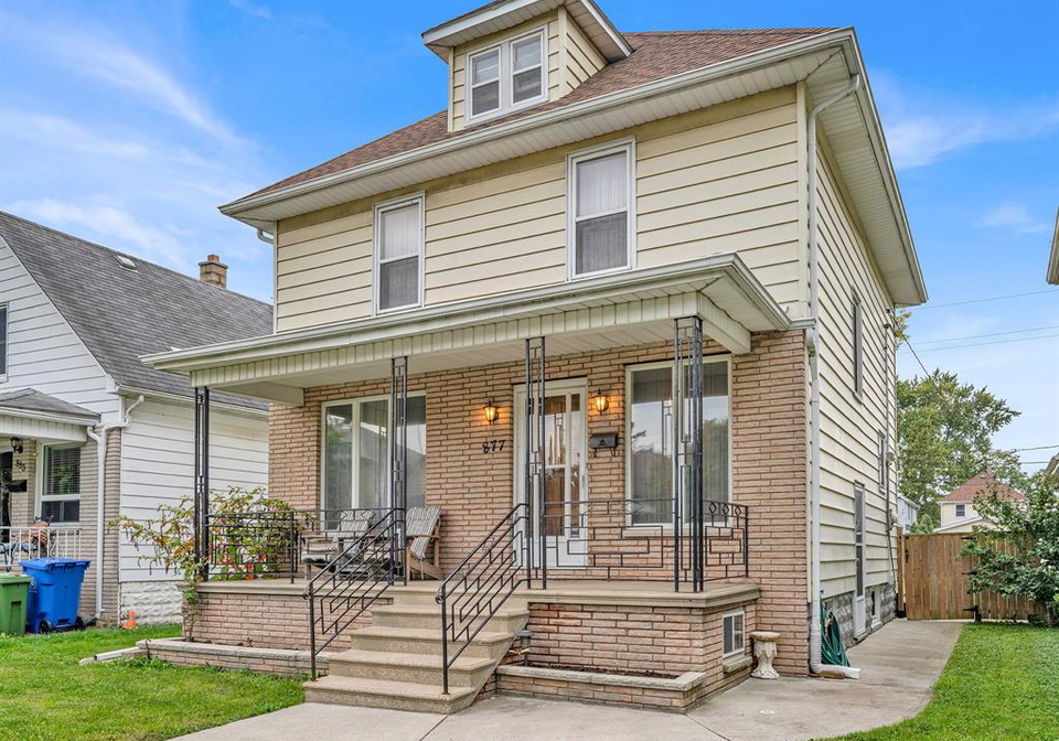 877-pierre-avenue-windsor-ontario-26024117