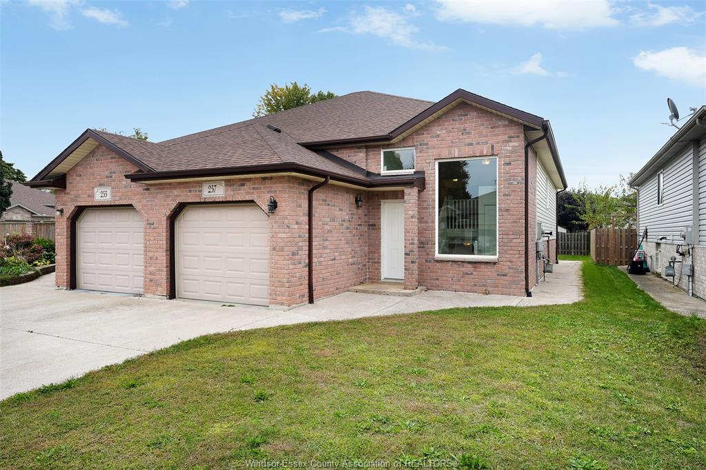257-dieppe-crescent-kingsville-ontario-26024139