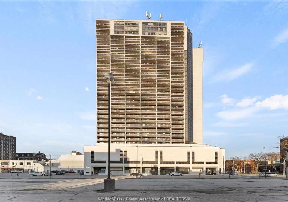 150-park-street-west-windsor-ontario-26024147