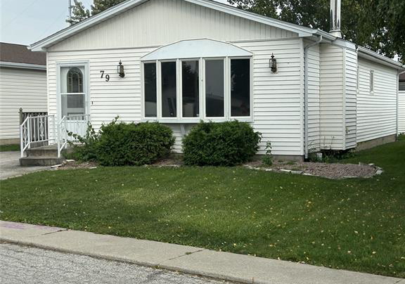 79-parkside-mcgregor-ontario-26024172