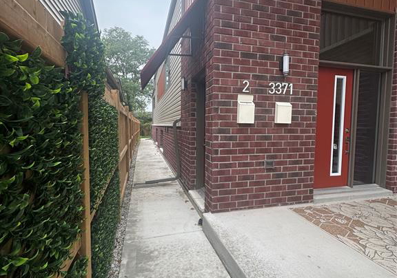 3371-byng-windsor-ontario-26024178