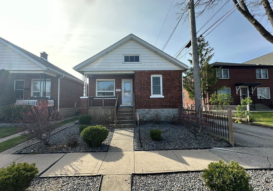 1057-ellis-street-windsor-ontario-26024182