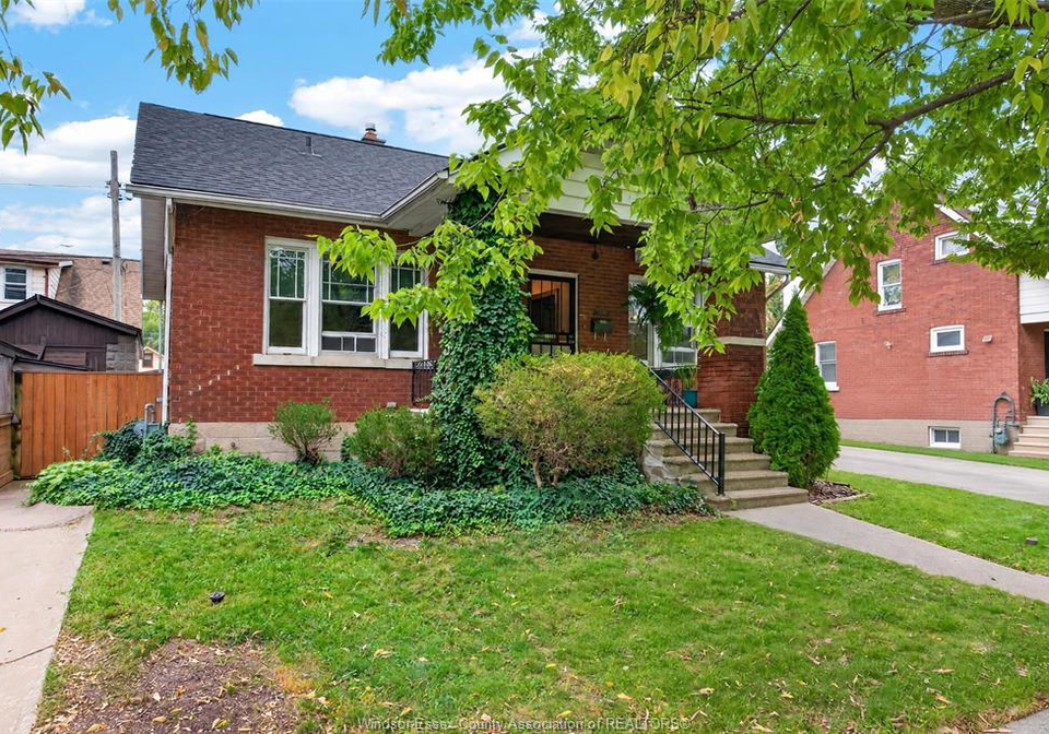 1509-church-windsor-ontario-26024191