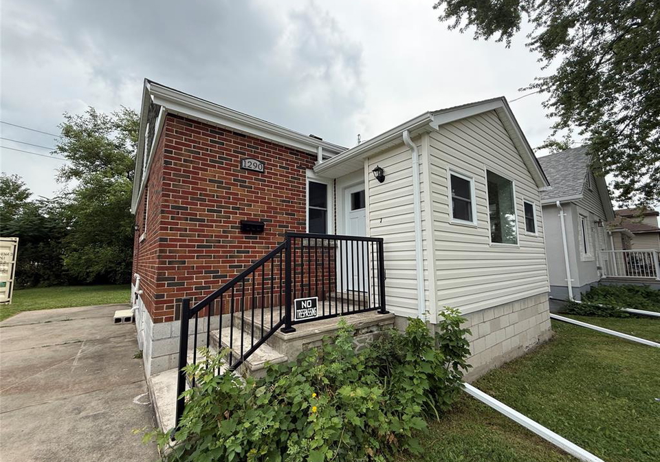 1290-laurendeau-avenue-windsor-ontario-26024195