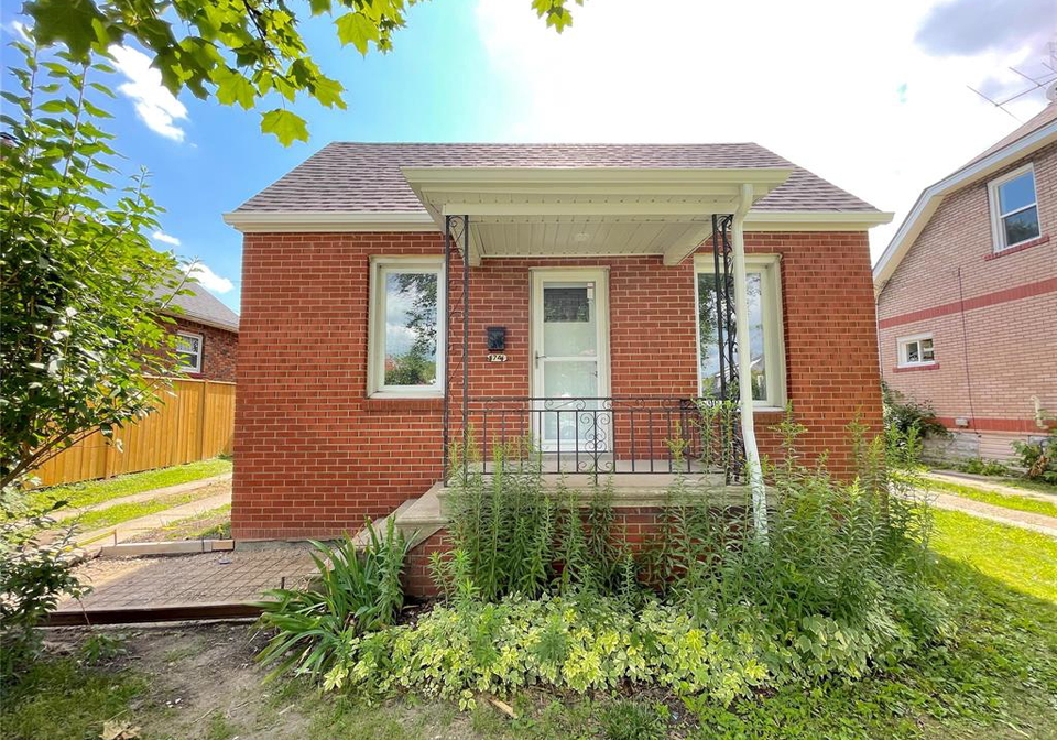 1741-hickory-road-windsor-ontario-26024204
