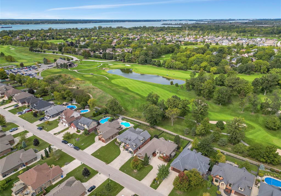 44-hilton-court-amherstburg-ontario-26024206