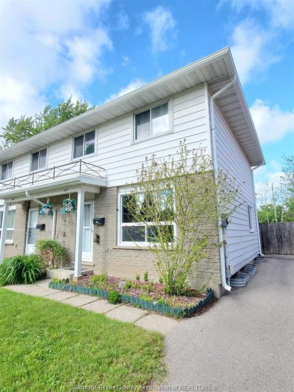114-lillian-drive-waterloo-ontario-26024223