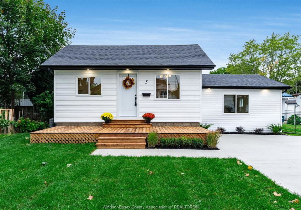 5-howard-street-leamington-ontario-26024225