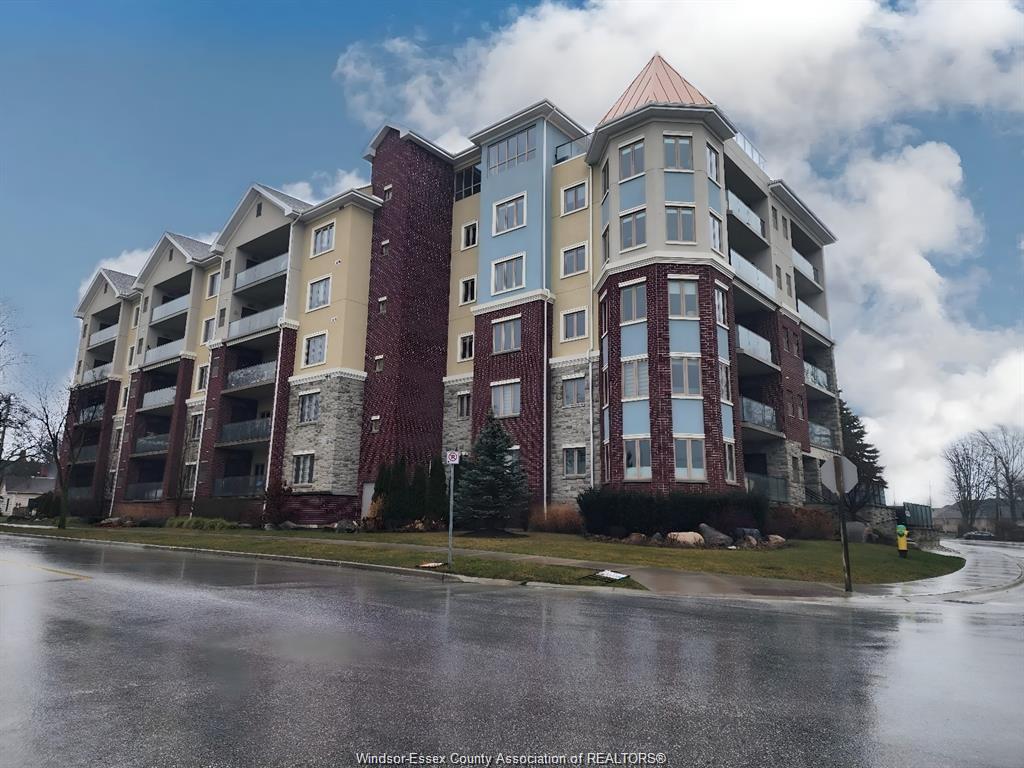 6-park-kingsville-ontario-26024236