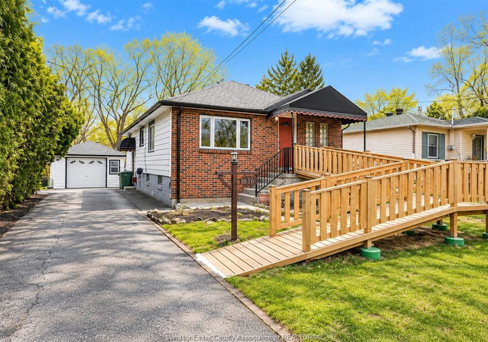 616-ducharme-street-windsor-ontario-26024243