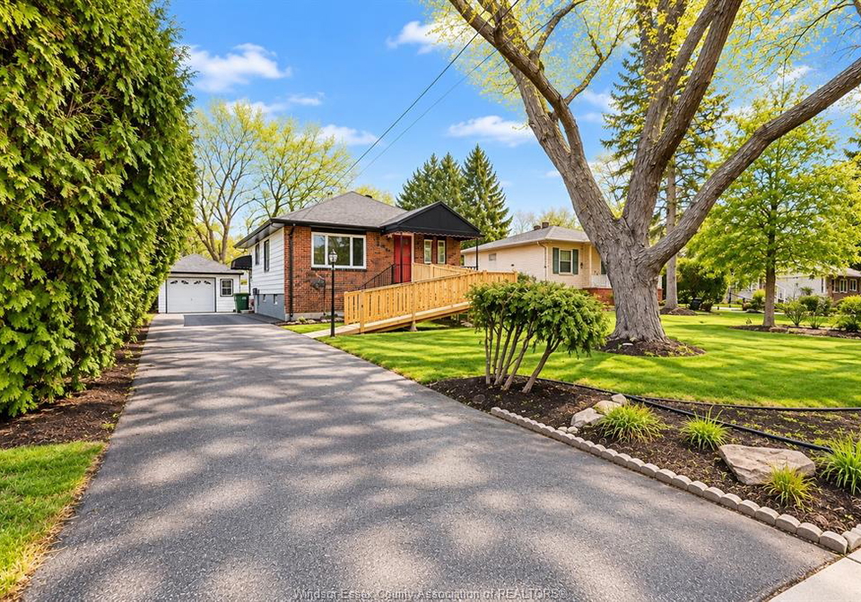 616-ducharme-street-windsor-ontario-26024243