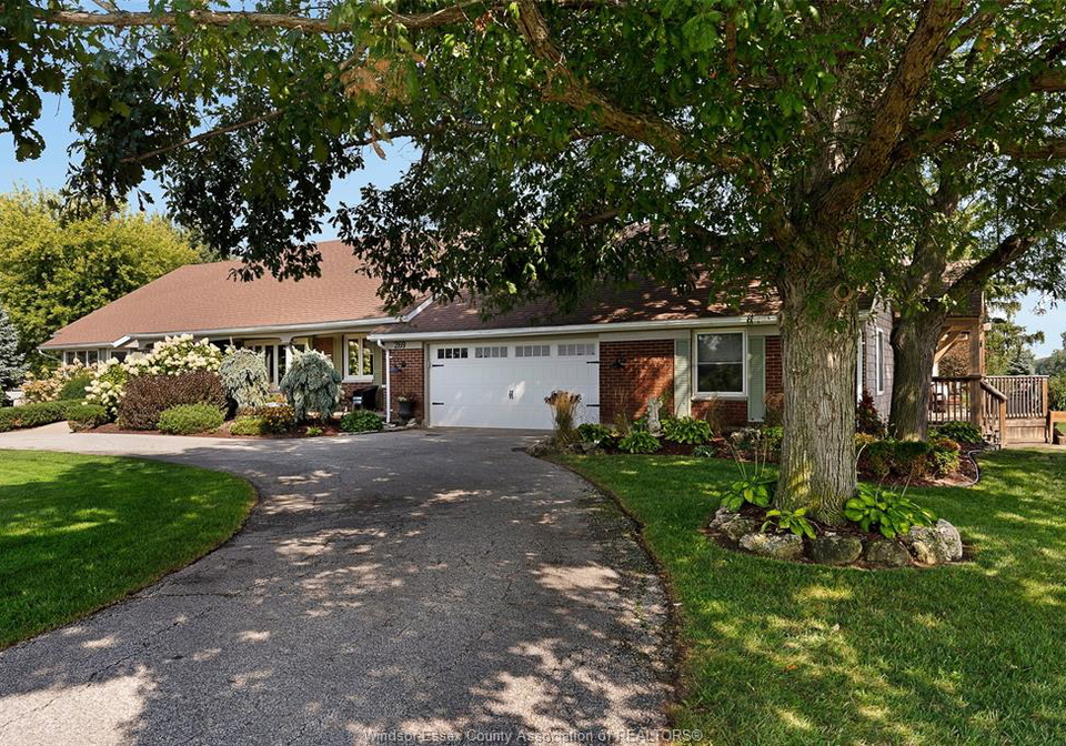 269-road-11-east-kingsville-ontario-26024249