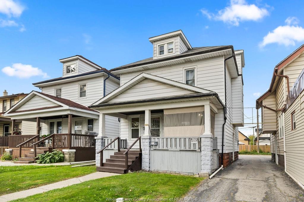 1539-howard-windsor-ontario-26024280