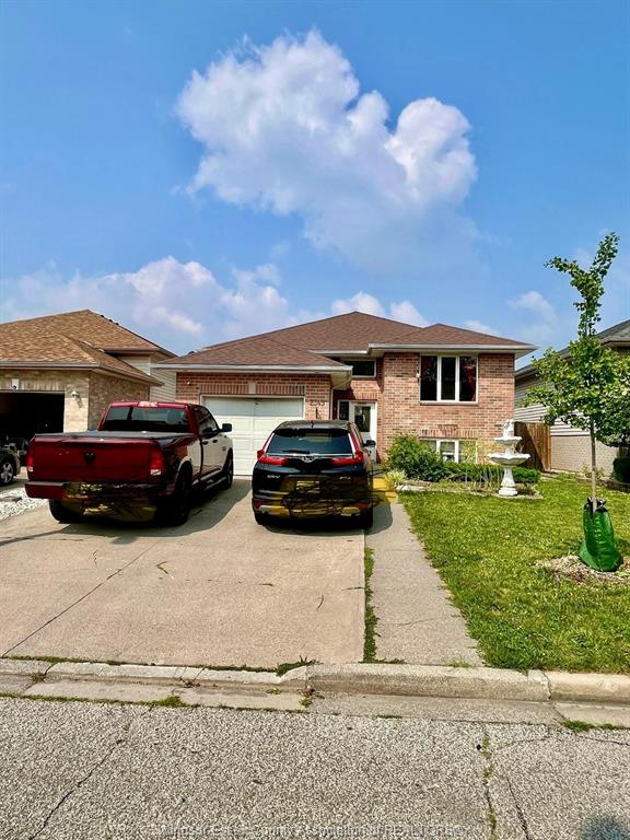 2349-tranquility-avenue-windsor-ontario-26024284