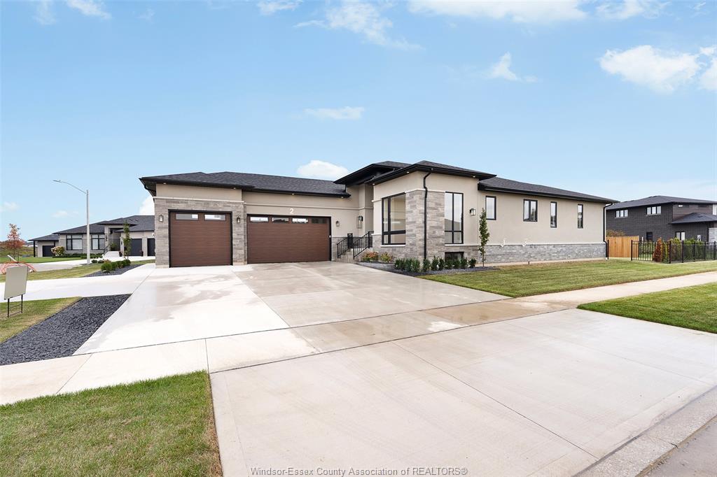 2-pebble-beach-court-leamington-ontario-26024294