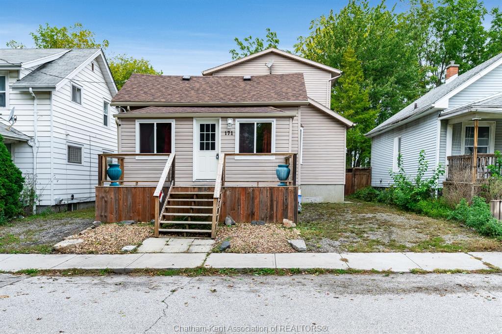 171-edgar-street-chatham-ontario-26024296