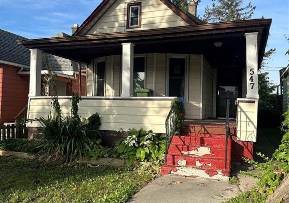 547-pierre-avenue-windsor-ontario-26024305