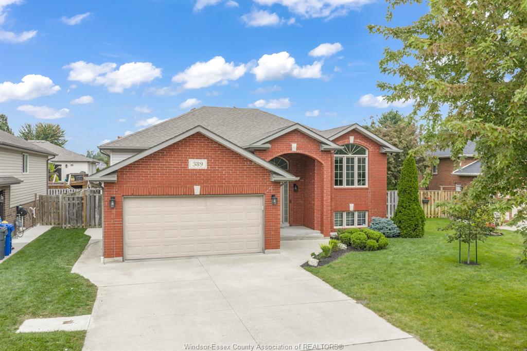 389-donlon-lasalle-ontario-26024322