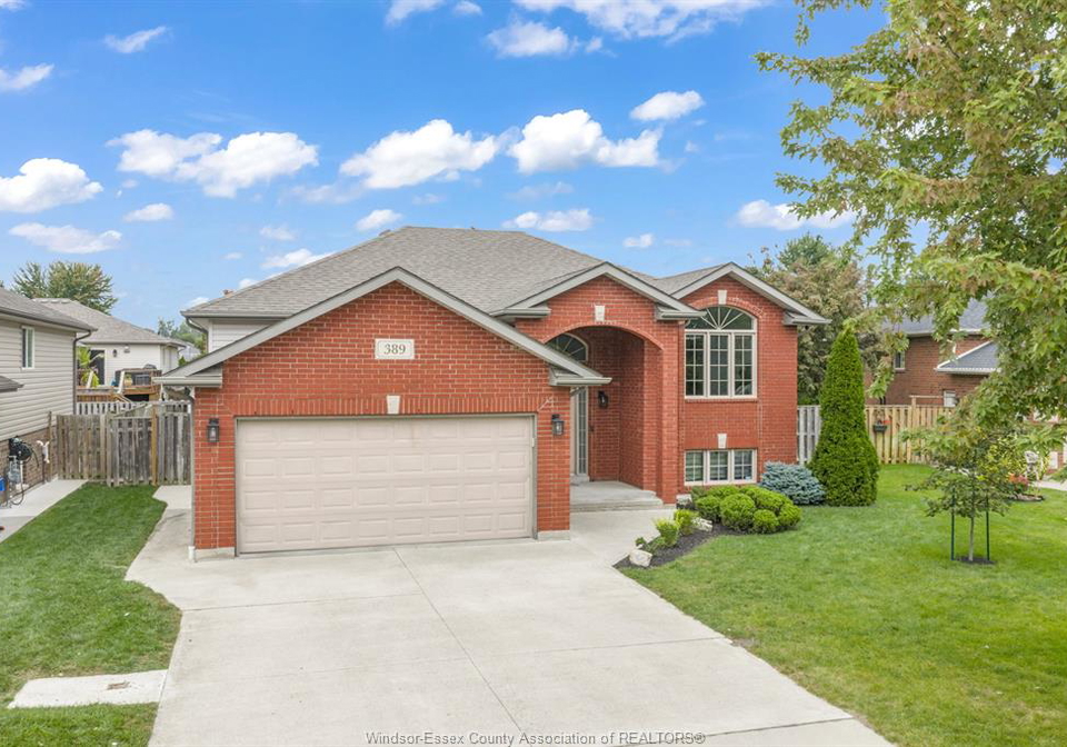 389-donlon-lasalle-ontario-26024322