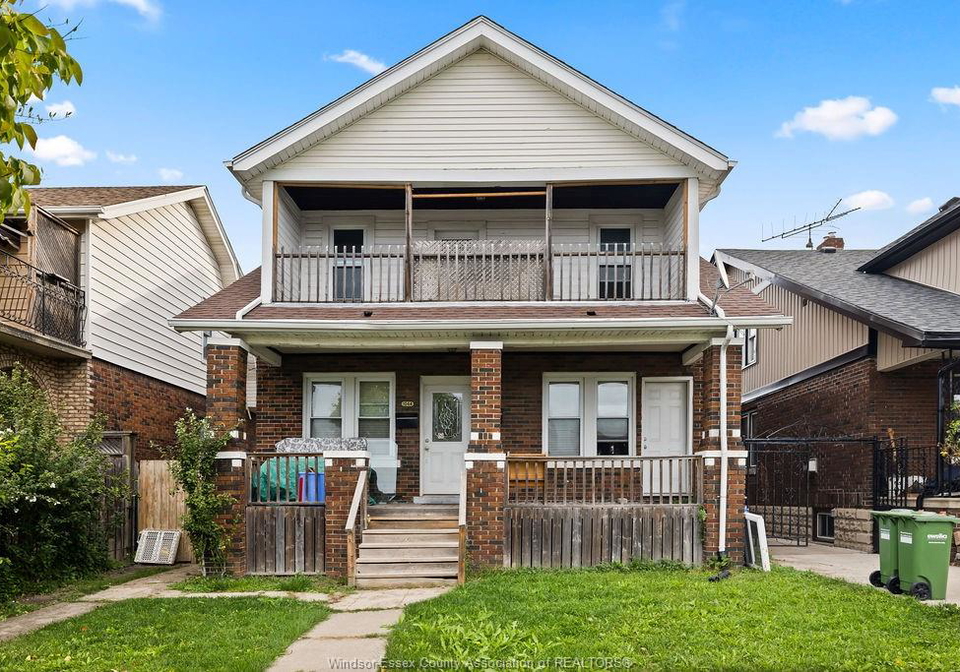 1044-parent-avenue-windsor-ontario-26024341