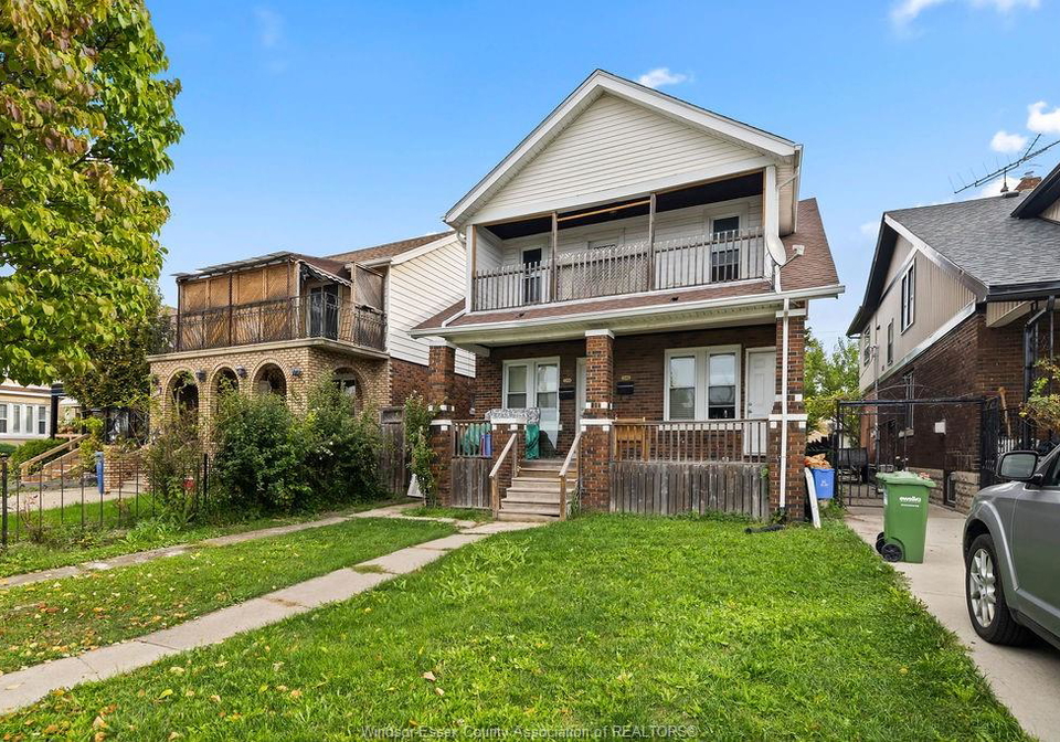 1044-parent-avenue-windsor-ontario-26024341