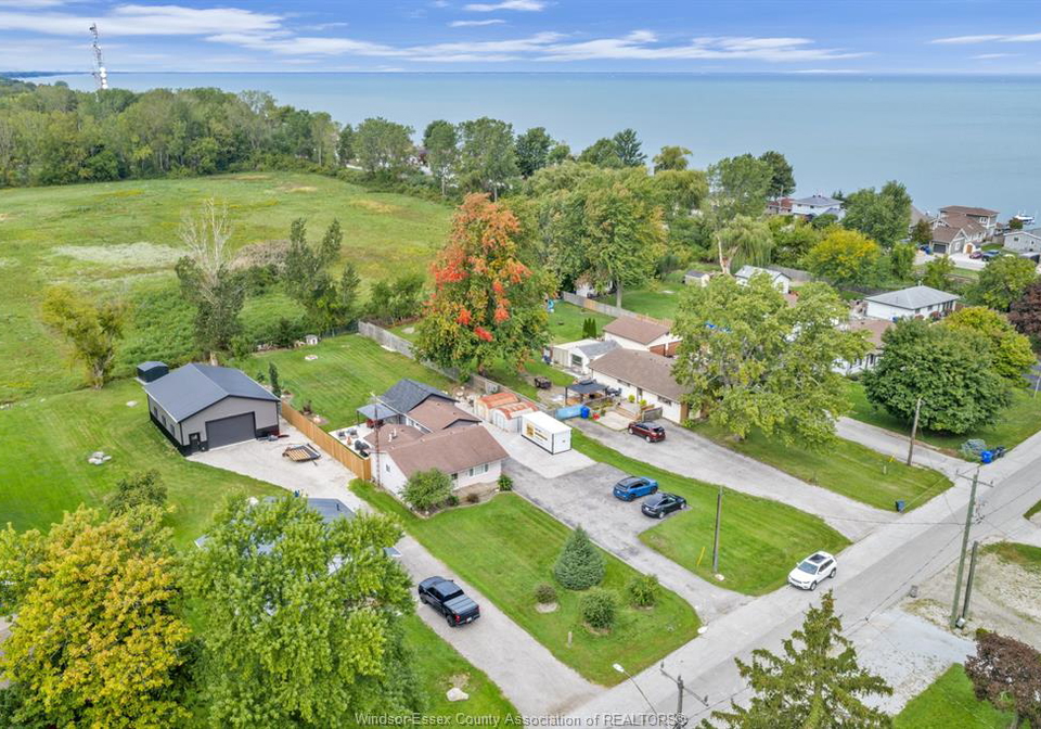 151-alexander-lakeshore-ontario-26024347