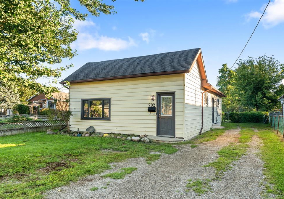 202-sandys-street-chatham-ontario-26024354