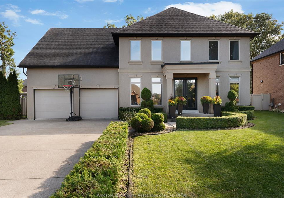 1083-regency-lakeshore-ontario-26024370