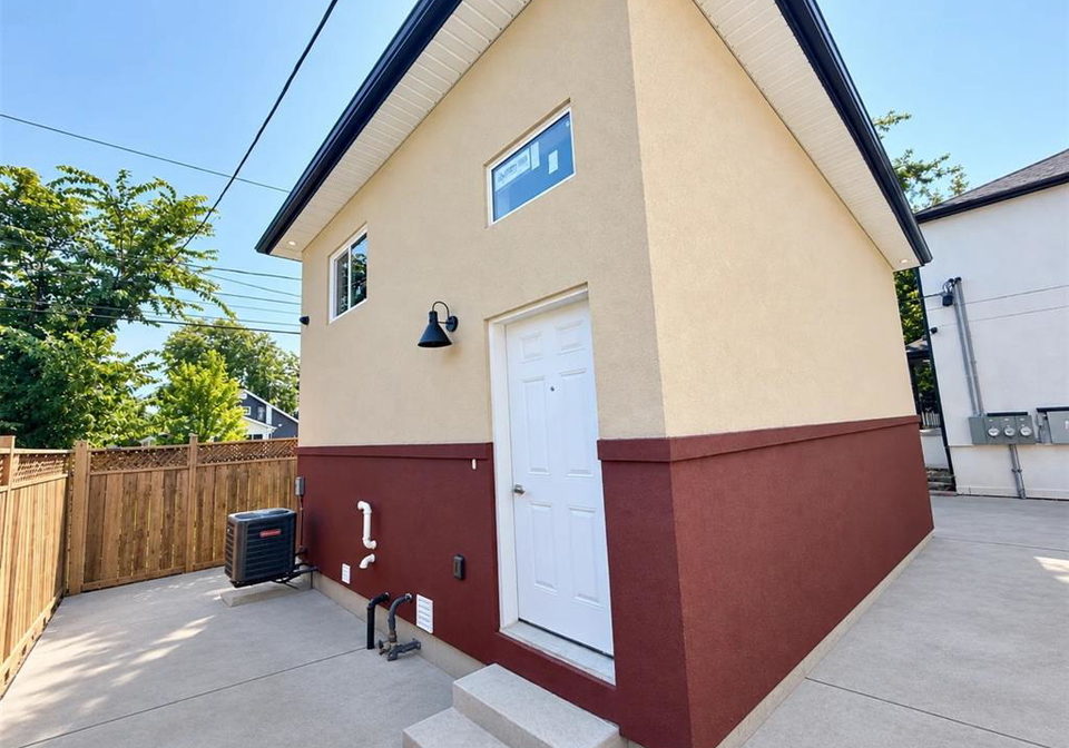 1740-buckingham-drive-windsor-ontario-26024400