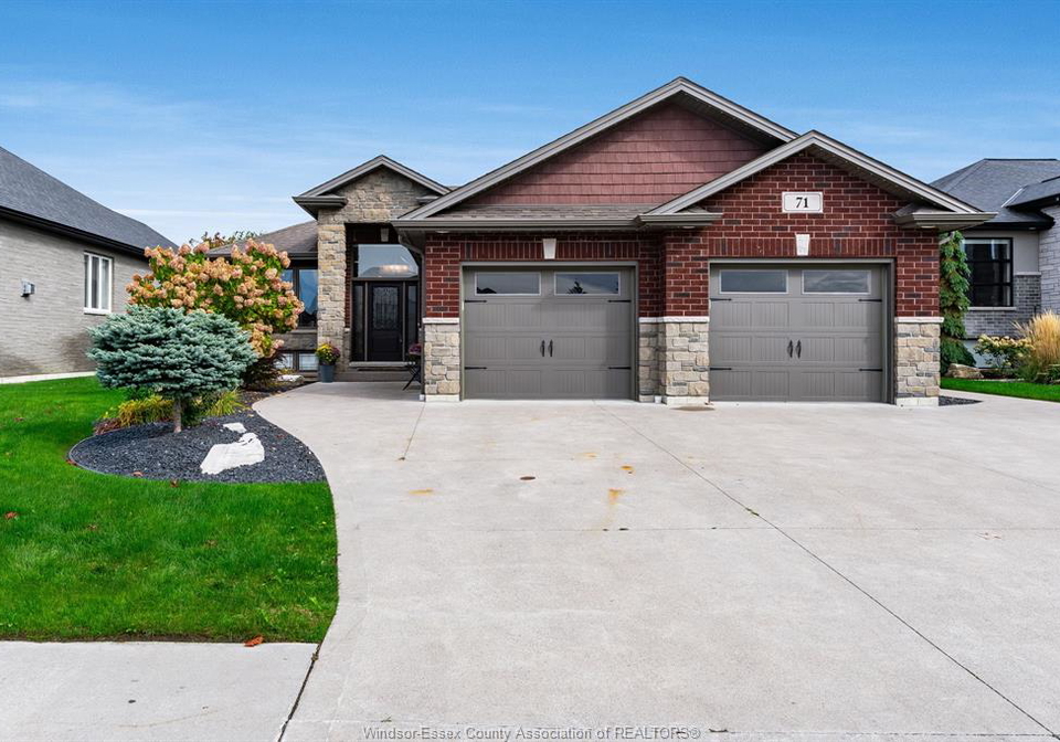 71-conservation-boulevard-kingsville-ontario-26024409