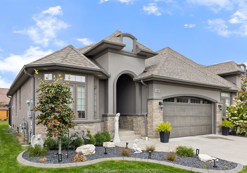 1485-cypress-avenue-windsor-ontario-26024429