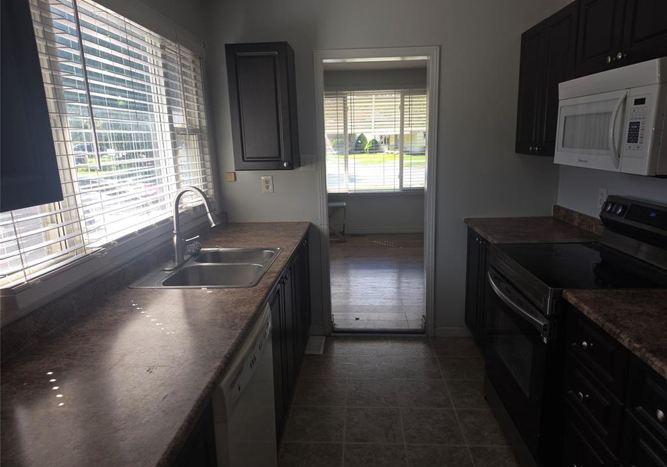 1108-brock-street-windsor-ontario-26024448