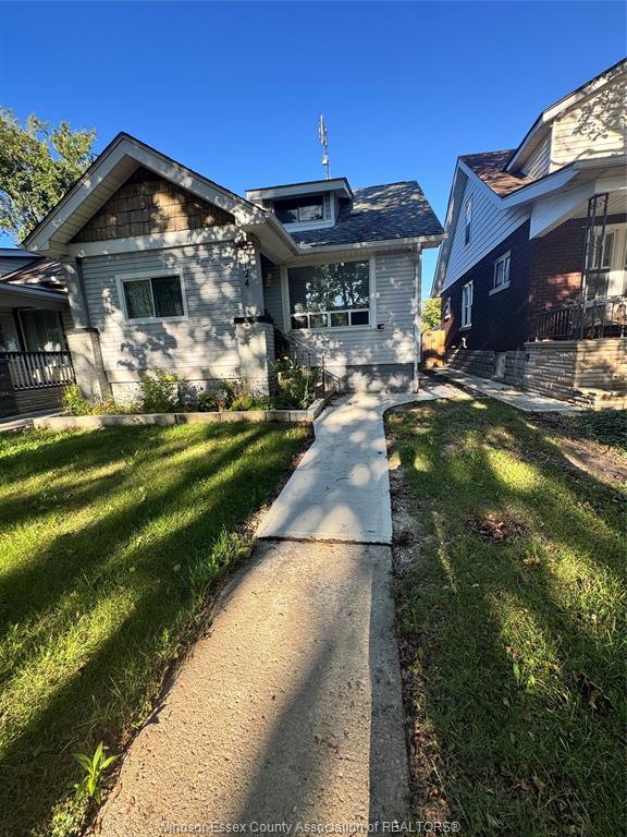 1124-janette-avenue-windsor-ontario-26024511